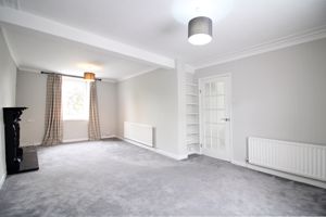 Lounge/Diner- click for photo gallery